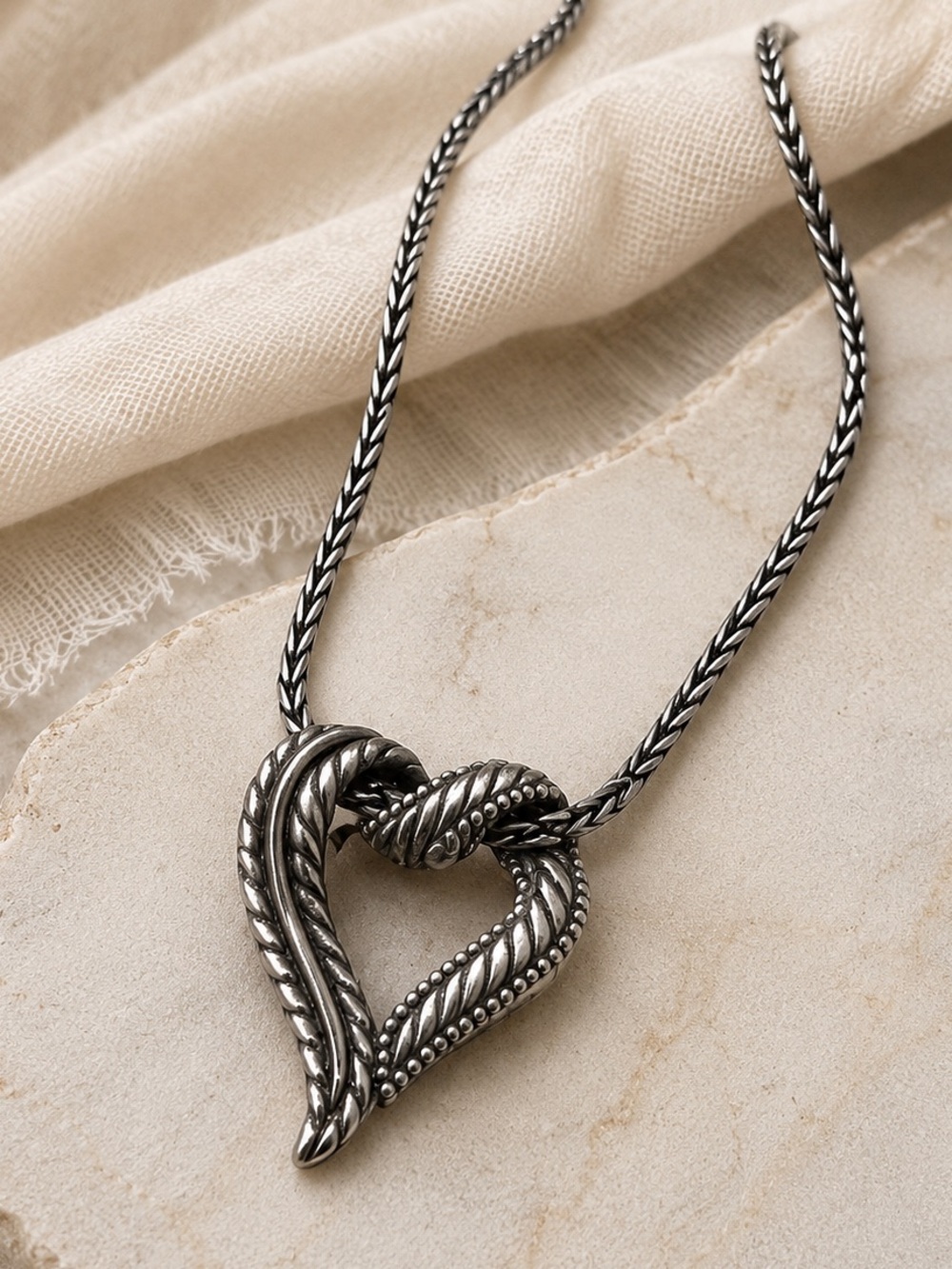 Brighton Callie Love Heart Necklace Silver Plated Retired JM5340 - Picture 15 of 15